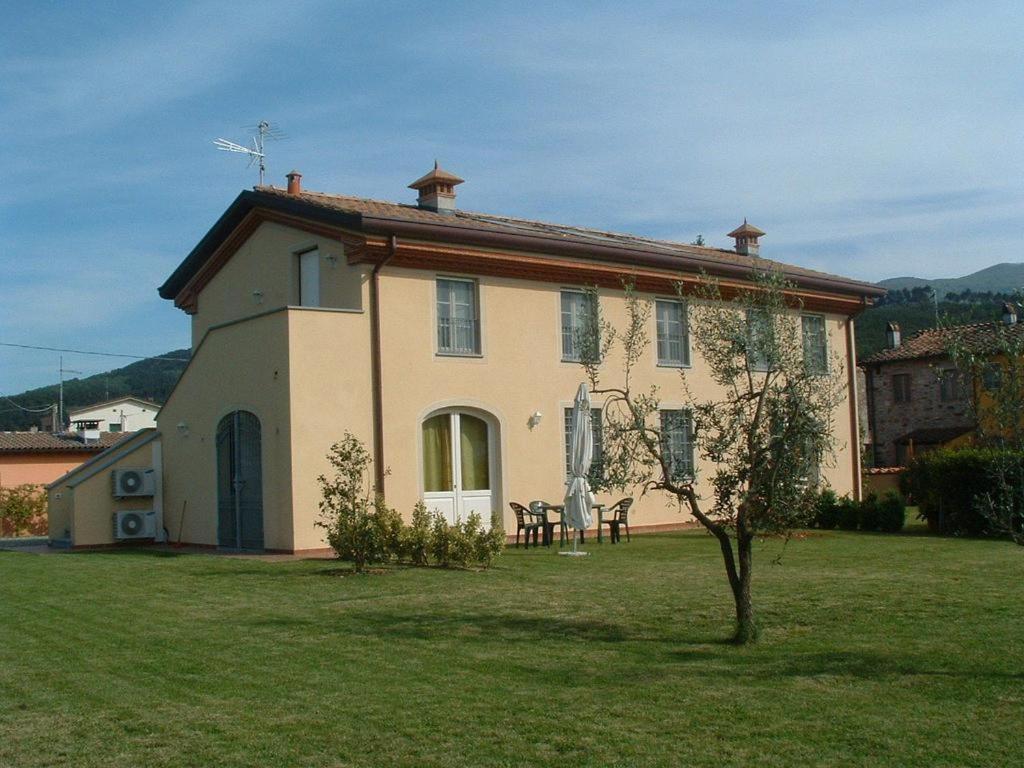 Appartamenti Vacanze Il Nottolini Capannori Dış mekan fotoğraf